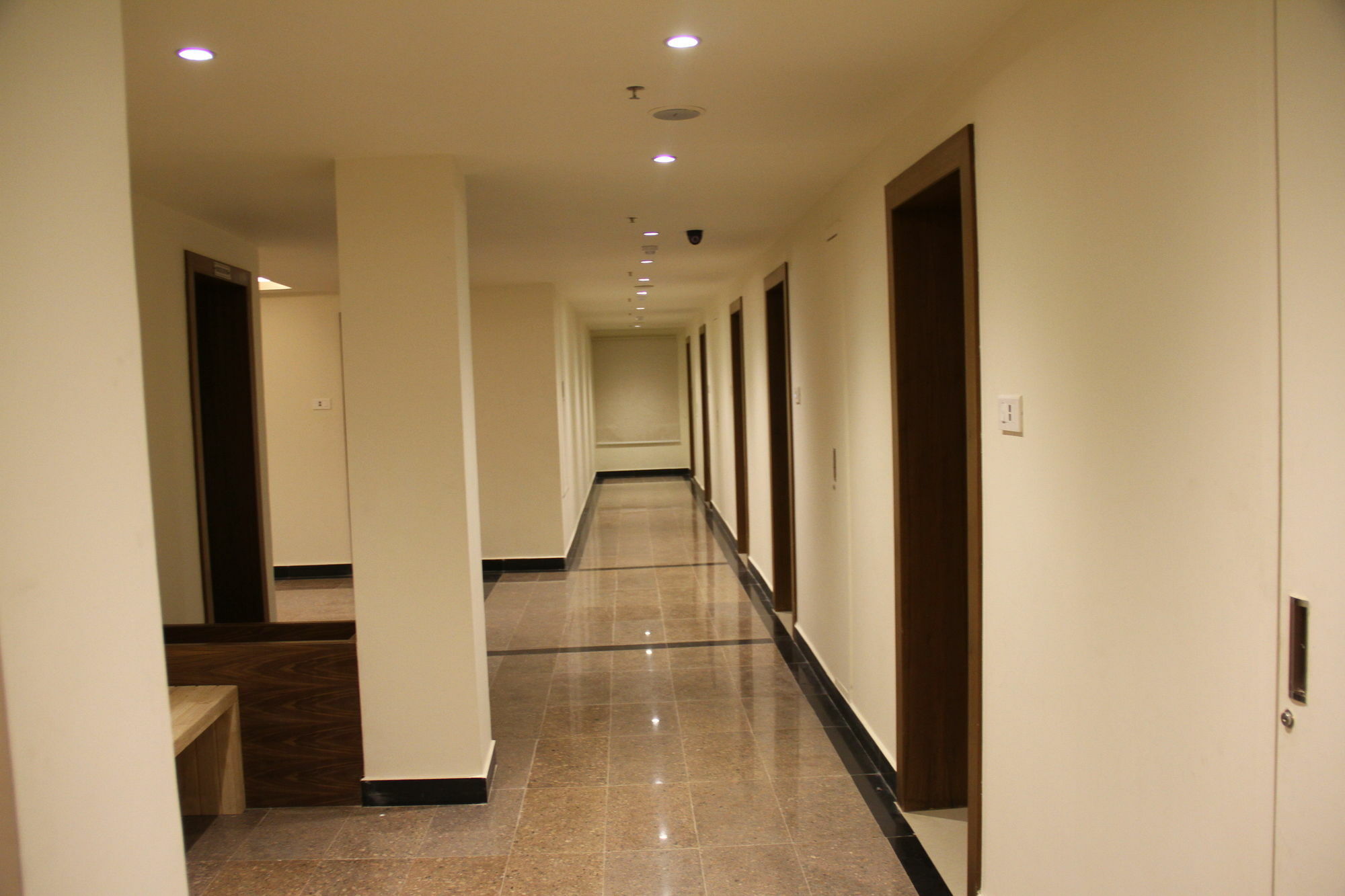 Hotel Hyderabad Grand Shamshabad Esterno foto